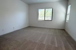 835 E Hopi Trail, Phoenix, AZ 85042 - Photo 14