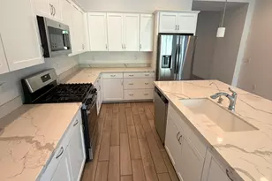 835 E Hopi Trail, Phoenix, AZ 85042 - Photo 4