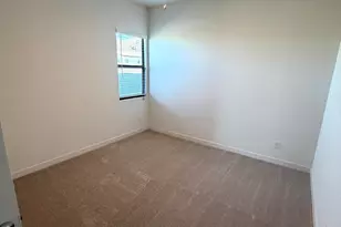835 E Hopi Trail, Phoenix, AZ 85042 - Photo 10
