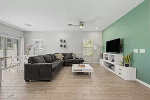 8342 N 22nd Ln N, Phoenix, AZ 85021 - Photo 2