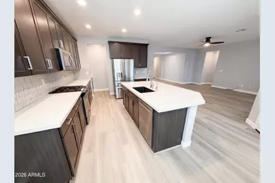 18840 W Mercer Lane, Surprise, AZ 85388 - Photo 10