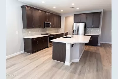 18840 W Mercer Lane, Surprise, AZ 85388 - Photo 2