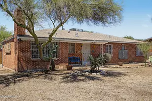 4065 E Roberts Pl, Tucson, AZ 85711 - Photo 4