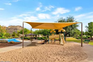 6013 W Park View Ln, Glendale, AZ 85310 - Photo 16