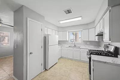 702 W 12th Street, Casa Grande, AZ 85122 - Photo 1