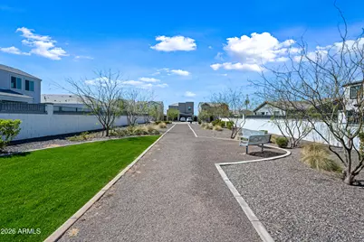 2327 E Levi Drive, Phoenix, AZ 85040 - Photo 14