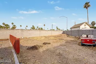 227 N Winthrop Cir, Mesa, AZ 85213 - Photo 30