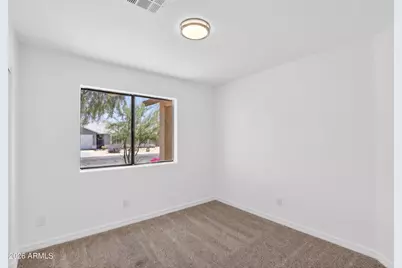 690 E Osage Avenue, Apache Junction, AZ 85119 - Photo 18