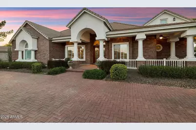 88 E Toledo Court, Gilbert, AZ 85295 - Photo 4