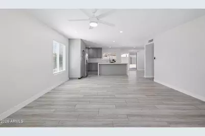 644 W Garnet Avenue, Mesa, AZ 85210 - Photo 4