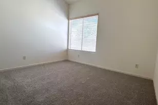 1601 E Glenhaven Dr, Phoenix, AZ 85048 - Photo 14