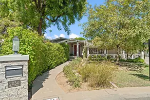 2054 E Rancho Dr, Phoenix, AZ 85016 - Photo 2