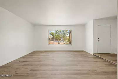 5206 W Dailey Street, Glendale, AZ 85306 - Photo 2