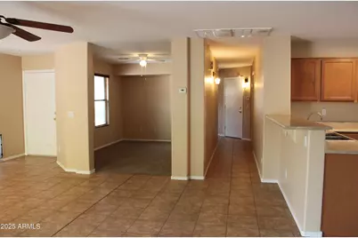 33082 N Cat Hills Avenue, San Tan Valley, AZ 85144 - Photo 6