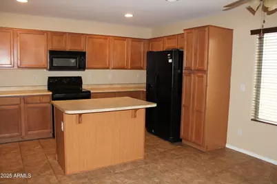 33082 N Cat Hills Avenue, San Tan Valley, AZ 85144 - Photo 12