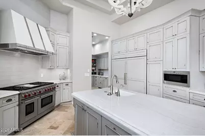 5427 E Berneil Drive, Paradise Valley, AZ 85253 - Photo 12