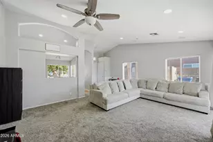 256 S Springs Dr, Chandler, AZ 85225 - Photo 6