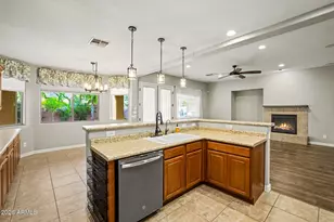 2024 W Bonanza Ln, Phoenix, AZ 85085 - Photo 16