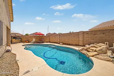 8713 W Lisbon Lane, Peoria, AZ 85381 - Photo 36