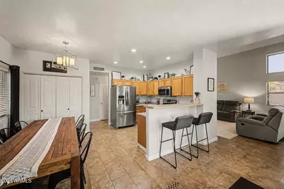8713 W Lisbon Lane, Peoria, AZ 85381 - Photo 14
