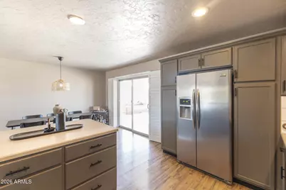 3708 W Berridge Lane, Phoenix, AZ 85019 - Photo 18