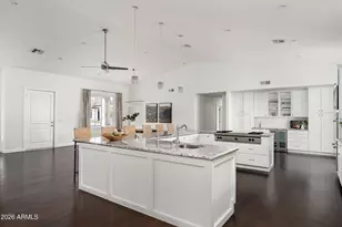5201 E Weldon Ave, Phoenix, AZ 85018 - Photo 8
