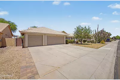 1580 E San Tan Street, Chandler, AZ 85225 - Photo 2