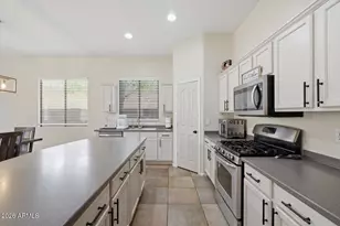 13041 W Estero Ln, Litchfield Park, AZ 85340 - Photo 10
