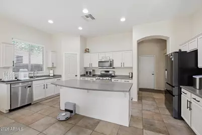 13041 W Estero Lane, Litchfield Park, AZ 85340 - Photo 8