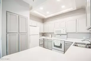 1633 E Lakeside Dr, Gilbert, AZ 85234 - Photo 2