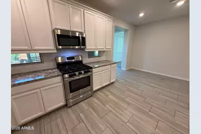 327 W Tamarack Drive, San Tan Valley, AZ 85140 - Photo 4