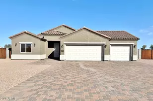 8314 W Plum Hollow Dr, Arizona City, AZ 85123 - Photo 2
