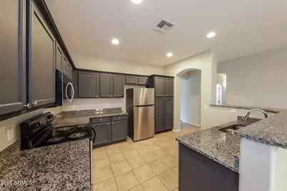 26910 N 84th Lane, Peoria, AZ 85383 - Photo 6