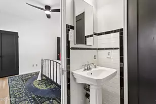511 E Orange Dr, Phoenix, AZ 85012 - Photo 28
