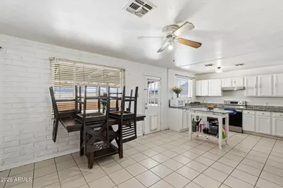 4832 W Earll Drive, Phoenix, AZ 85031 - Photo 12