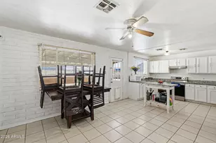 4832 W Earll Dr, Phoenix, AZ 85031 - Photo 12
