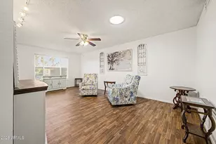 13721 N 98th Ave, Sun City, AZ 85351 - Photo 10