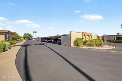 13721 N 98th Avenue #C, Sun City, AZ 85351 - Photo 34