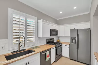 7887 N 16th Street #211, Phoenix, AZ 85020 - Photo 6