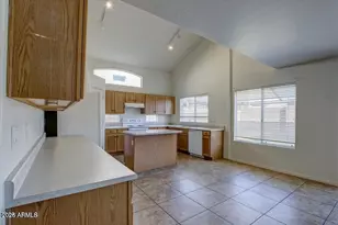 16036 N 11th Ave, Phoenix, AZ 85023 - Photo 8