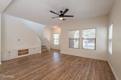 1061 S Hawk Lane, Gilbert, AZ 85296 - Photo 4