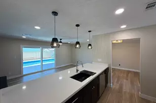 4201 W Luke Ave, Phoenix, AZ 85019 - Photo 10