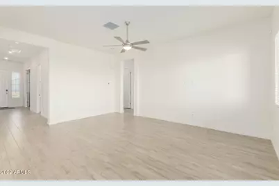 18545 W Chuckwalla Canyon Road, Goodyear, AZ 85338 - Photo 6