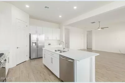 18545 W Chuckwalla Canyon Road, Goodyear, AZ 85338 - Photo 14