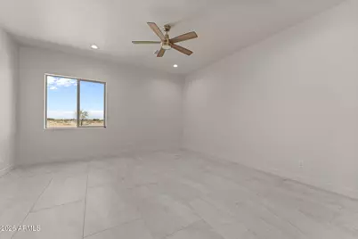 28583 N 257th Drive, Wittmann, AZ 85361 - Photo 16