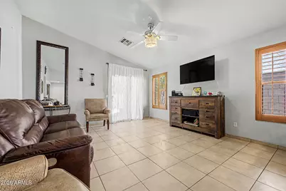 10810 W Virginia Avenue, Avondale, AZ 85392 - Photo 6