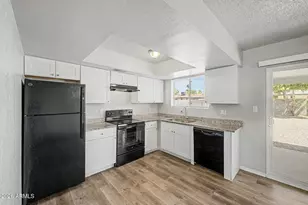 1022 W Anderson Dr, Phoenix, AZ 85023 - Photo 14