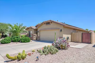 16209 W Mauna Loa Lane, Surprise, AZ 85379 - Photo 2