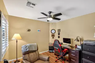 16209 W Mauna Loa Ln, Surprise, AZ 85379 - Photo 12