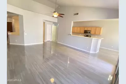 3358 E Wickieup Lane, Phoenix, AZ 85050 - Photo 8